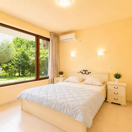 Apartman Diamond Bay - Pool And